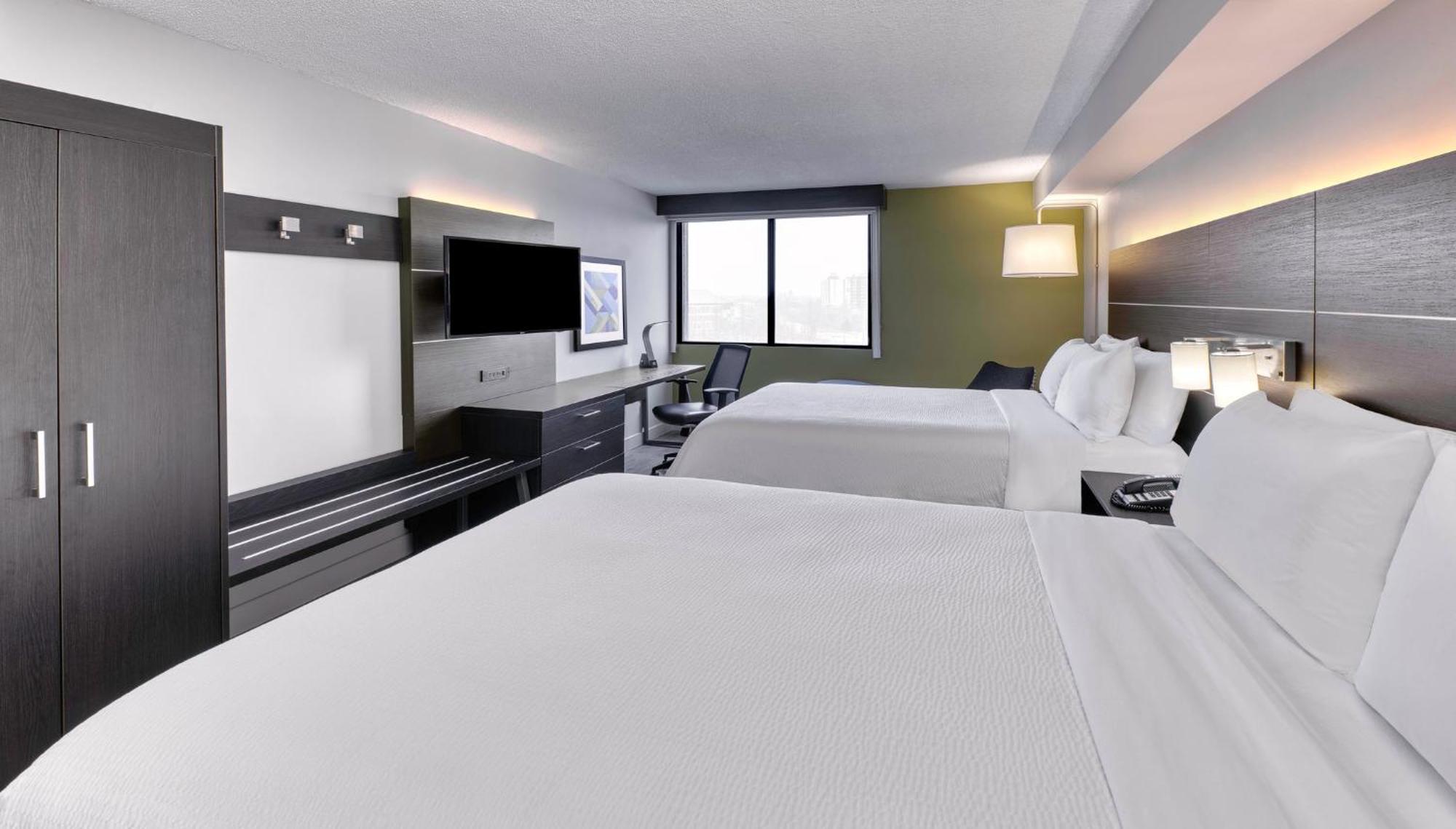 Holiday Inn Express & Suites Mississauga-Toronto Southwest By Ihg Exterior photo