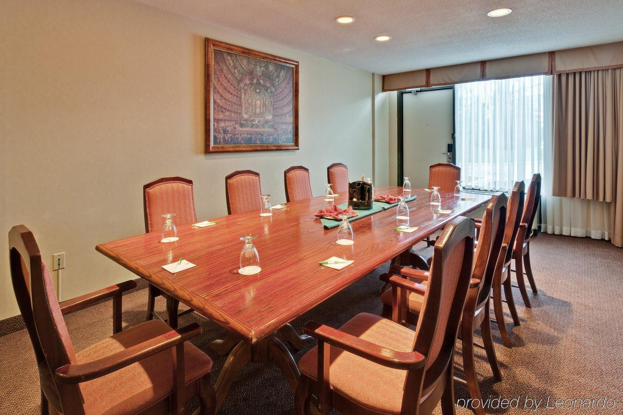 Holiday Inn Express & Suites Mississauga-Toronto Southwest By Ihg Facilities photo